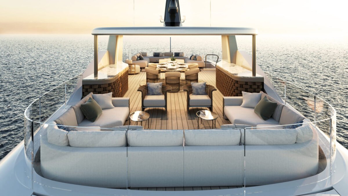 HQ_Sun-deck_1 MAIORA 42 Exuma