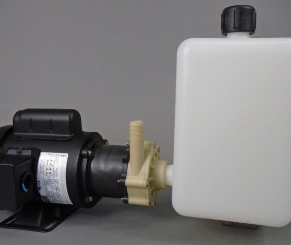 March TE-5K-MD with 750 Priming Chamber Picture MARCH TE-5K-MD with 750 Self Priming Chamber